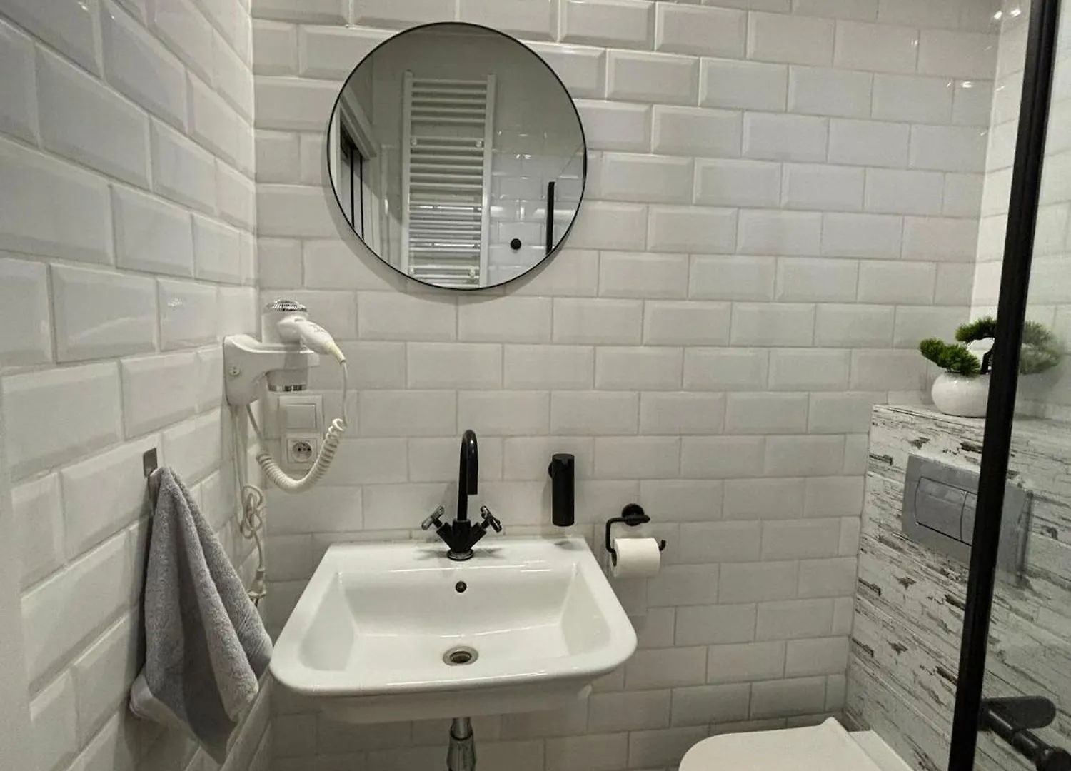 Apartment Wow! Paradise Aparthostel Krakow Poland